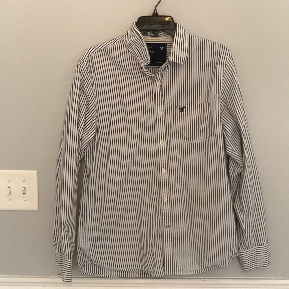 American Eagle button down shirt